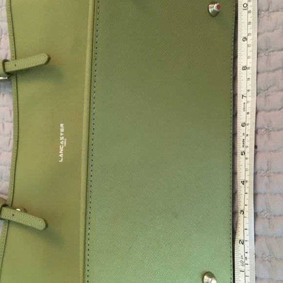 women's green lancaster tote - Picture 4 of 11